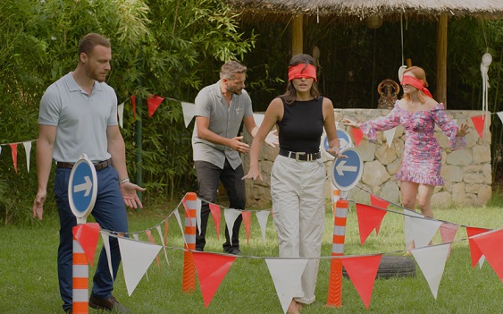 Love is in the Air, anticipazioni (31 gennaio – 4 febbraio 2022): Eda e Serkan in competizione con Piril ed Engin per iscrivere Kiraz in una prestigiosa scuola