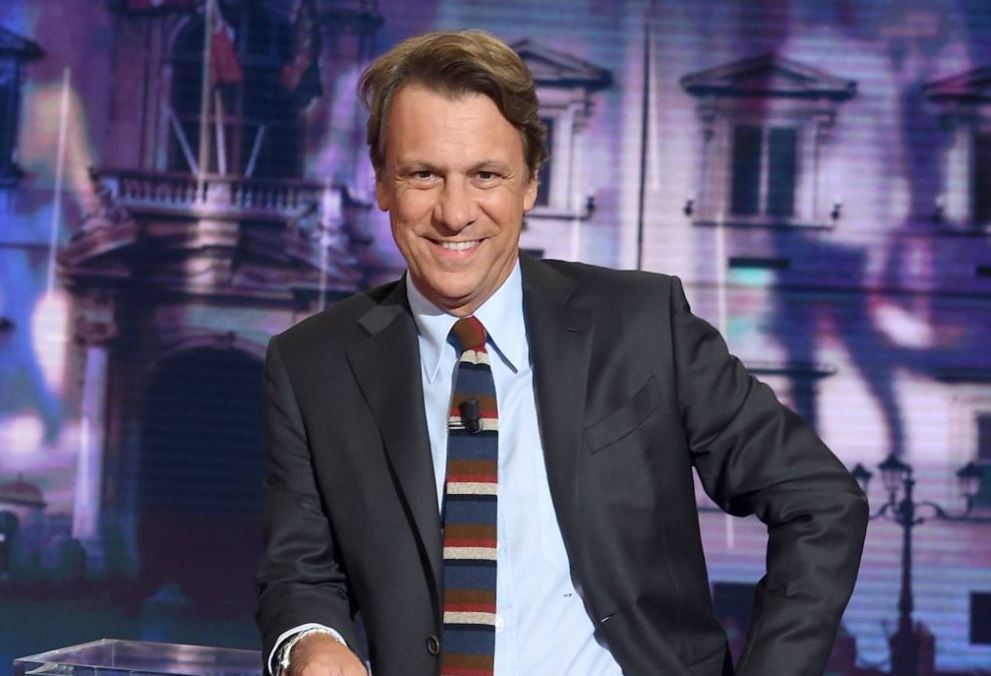 Covid: anche Porro e Brignano conducono da casa