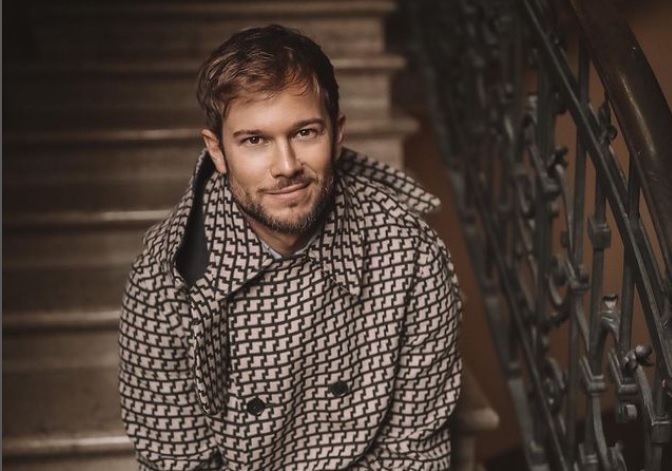 Paolo Stella commenta i look di Sanremo per DavideMaggio.it