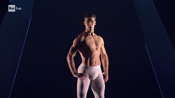 Ascolti TV | Sabato 1 gennaio 2022. Danza con Me vince con il 18.2%, Un Natale al Sud 11.8%. Ottimi Mamma ho perso l’aereo (9.7%) e C’era una volta in America (7.2%)