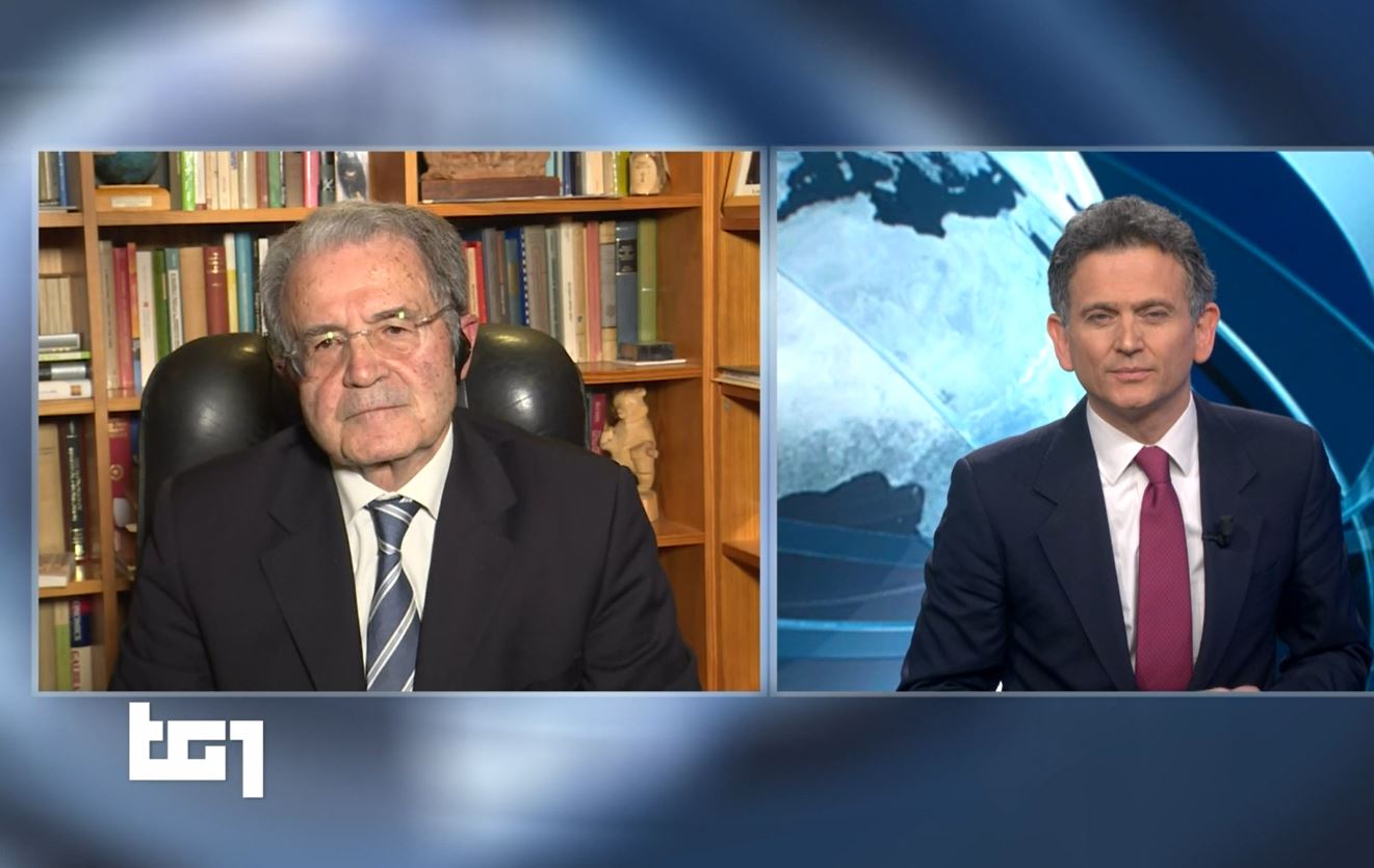 Tg1, Prodi ricorda Sassoli. La sua poltrona scricchiola e rovina il momento