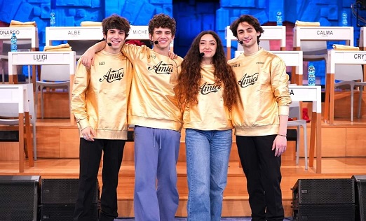 Amici 21, diciannovesima puntata: i ballerini Michele e Dario ed i cantanti Sissi e Alex al serale. Nunzio è il nuovo allievo di latino di Todaro