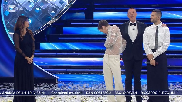 Sanremo 2022: la finale consacra Mahmood e Blanco davanti ad Elisa, terzo Morandi