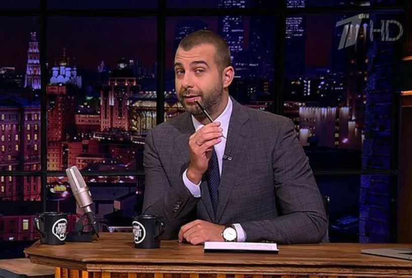 Il russo Ivan Urgant: «No alla guerra». Il suo late show viene sospeso