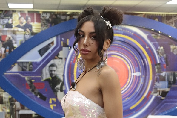 GF Vip, Lulù si sfoga: «Io e Soleil meritiamo la finale più di Delia. Alex Belli in studio in prima fila è un messaggio orribile»