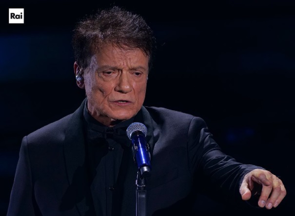 Massimo Ranieri - Sanremo 2022 (foto Instagram sanremorai) Massimo Ranieri - Sanremo 2022 (foto Instagram sanremorai)