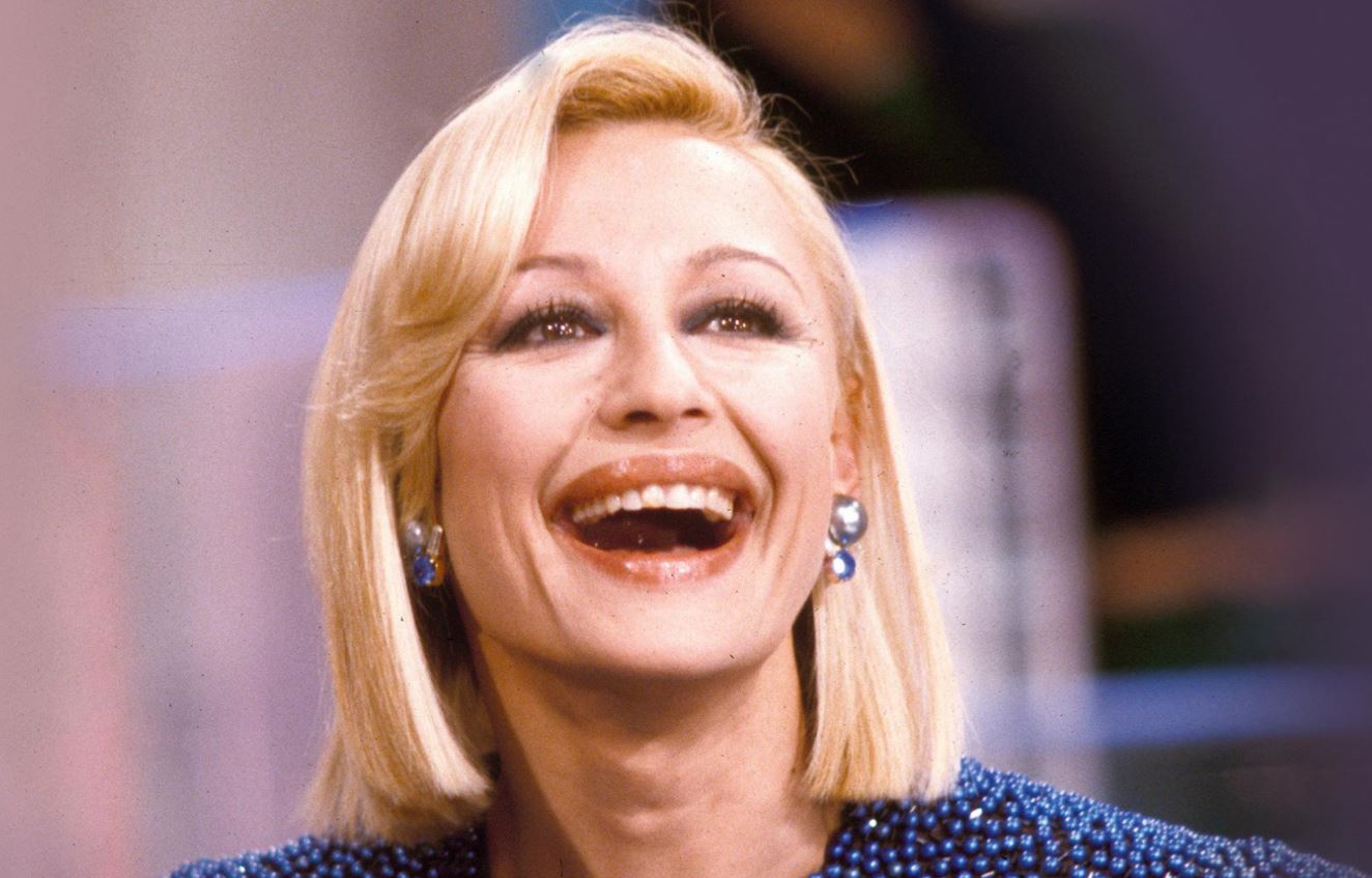 Raffaella Carrà, la sua vita diventa una serie