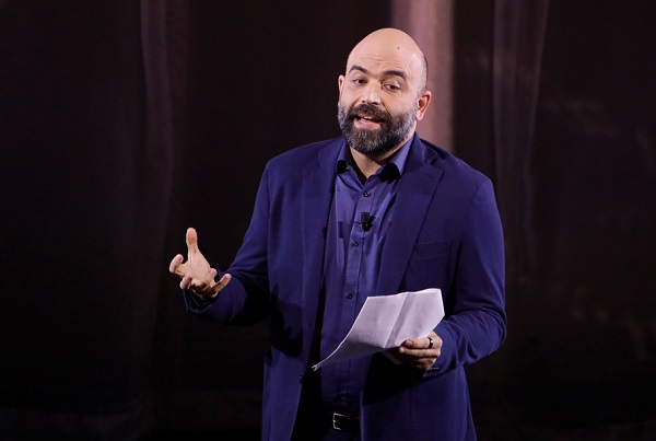 Sanremo 2022, terza serata – Drusilla show tra le gag con Amadeus e la ‘silurata’ alla Zanicchi. Mahmood e Blanco sorpassano Elisa, Morandi sul podio