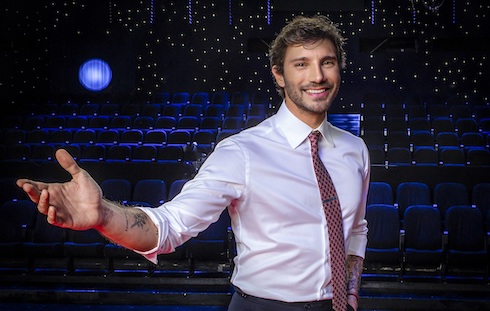 Stasera tutto è Possibile: Stefano De Martino torna nel prime time di Rai2 con nuovi giochi
