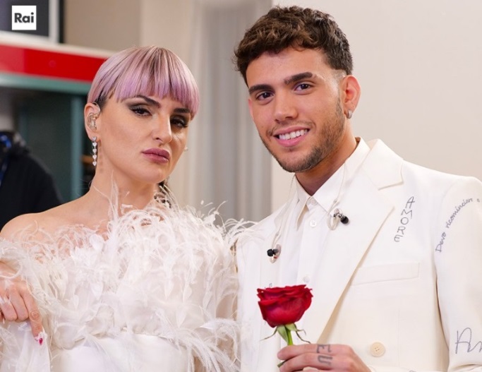 Sanremo 2022, look quarta serata: le pagelle di Paolo Stella – Fotogallery