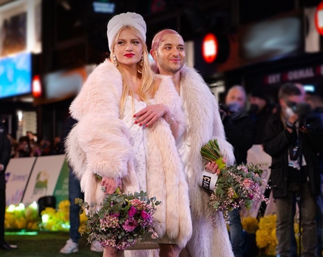 Sanremo 2022: tutti i look del Green Carpet – Fotogallery