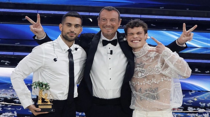 Ascolti TV | Sabato 5 febbraio 2022. Sanremo chiude in trionfo con 13,4 milioni e il 64.9% (Sanremo Start 13,7 mln – 52.3%). E’ la finale più vista dal 2000