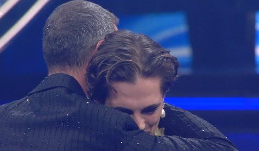 Damiano dei Maneskin si commuove a Sanremo