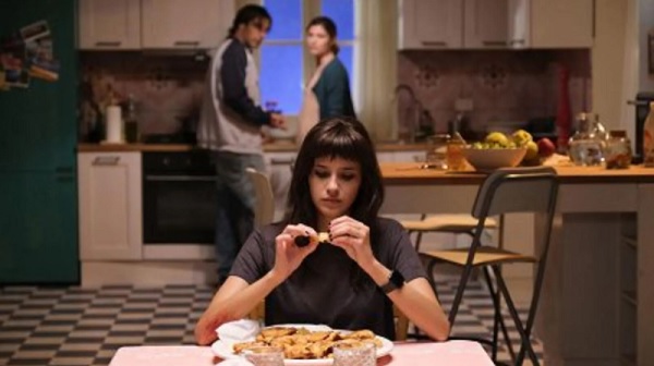 Programmi TV di stasera, mercoledì 16 marzo 2022. In prima visione su Rai1 «18 regali»