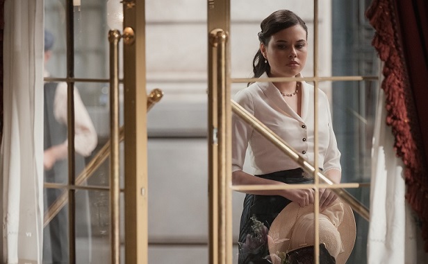 Una Vita, anticipazioni (14-19 marzo 2022): Anabel scopre che il padre Marcos ha una relazione con la domestica Soledad