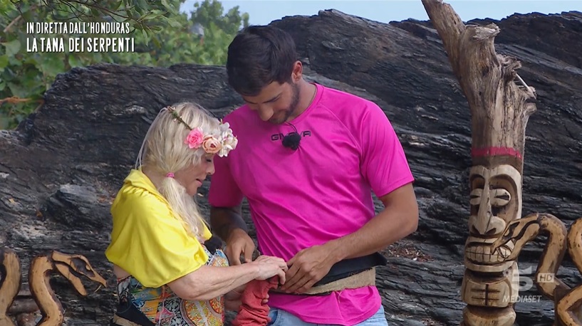 Cicciolina e Roger - Isola dei Famosi 2022