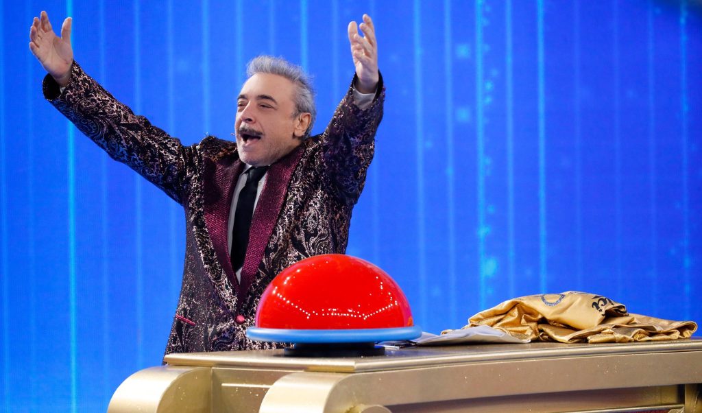 La Corrida: Nino Frassica è il primo giudice famoso