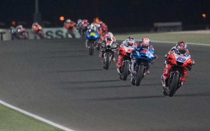 MotoGP 2022, al via su Sky il Mondiale più lungo di sempre: 21 gran premi, 6 in diretta anche su Tv8