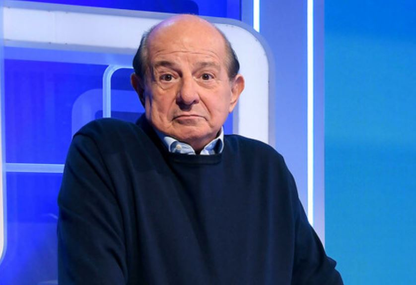 Giancarlo Magalli senza freni: «Mi piacerebbe sapere cosa farò l’anno prossimo. Dicono ‘spazio ai giovani’, ma se penso a Cattelan…»