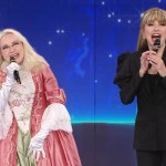 Il Cantante Mascherato 3 - Eleonora Giorgi e Milly Carlucci
