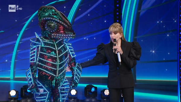 Ascolti TV | Venerdì 25 marzo 2022. Il Cantante Mascherato 17.2% (2,92 mln), Odio l’estate a un passo (15.8% – 2,95 mln), Quarto Grado sale al 9.1%, Parasite 3.7%