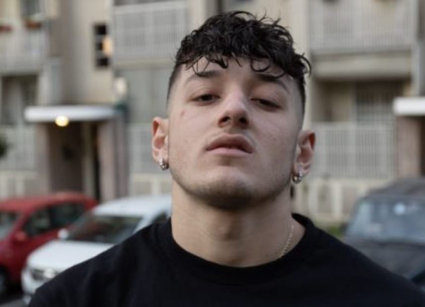 Classifica Fimi: Dargen D’Amico sale sul podio dei singoli e scalza Irama. Paky è primo tra gli album, Tommaso Paradiso precipita al diciannovesimo posto