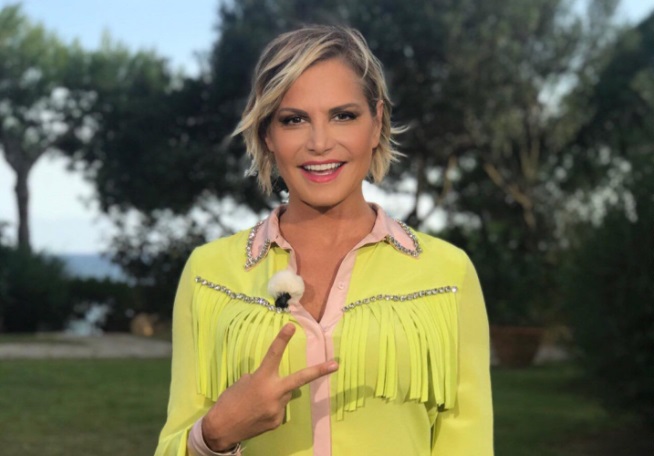 BOOM! Simona Ventura è la ‘conduttrice’ di Ultima Fermata