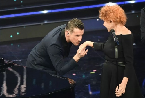 BOOM! Ecco i primi ospiti di Ci Vuole un Fiore