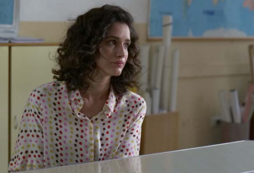 Valentina Bellè torna a spiegare al pubblico di Rai 2 perché ‘Voleva fare la Rockstar’