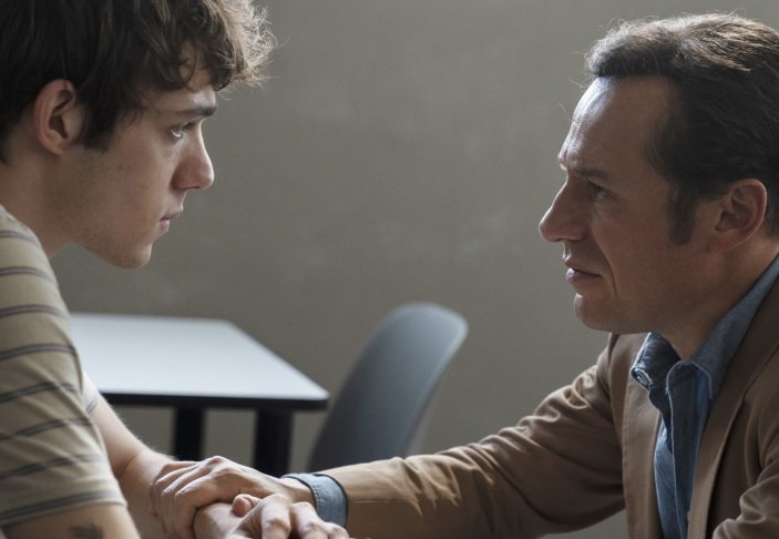 Ascolti TV | Lunedì 7 Marzo 2022. Grande Fratello cresce al 24.3% (3,5 mln) e batte Vostro Onore, fermo al 17.1% (3,6 mln)