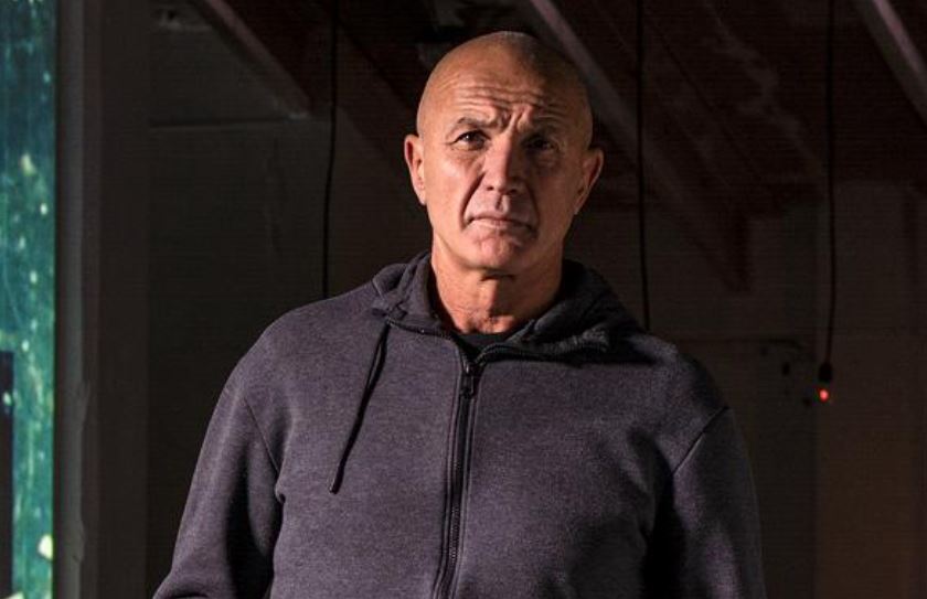 Programmi TV di stasera, sabato 23 aprile 2022. Su Rai3 le storie di Che ci faccio qui. Su La7 Yellowstone