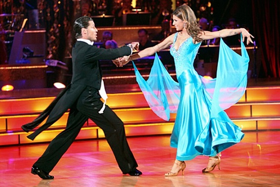 Ballando con le Stelle Usa passa in streaming su Disney+. Cade l’ultimo baluardo della tv tradizionale