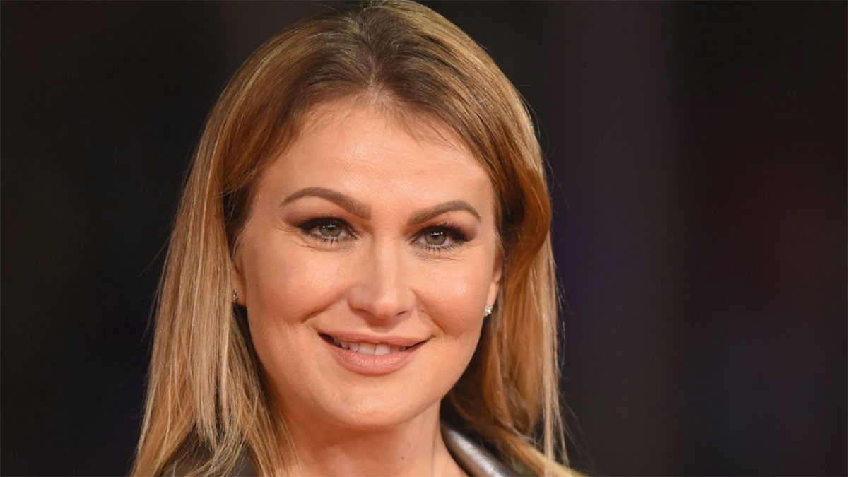 Eva Henger coinvolta in un grave incidente d’auto