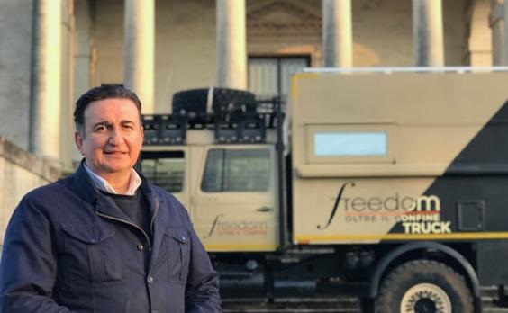 Programmi TV di stasera, sabato 2 aprile 2022. Su Italia1 il ‘viaggio tra fede e mistero’ di ‘Freedom’