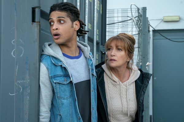 Palinsesti Mediaset, estate 2022 – Italia 1 a tutta serie, su Rete 4 arriva Harry Wild