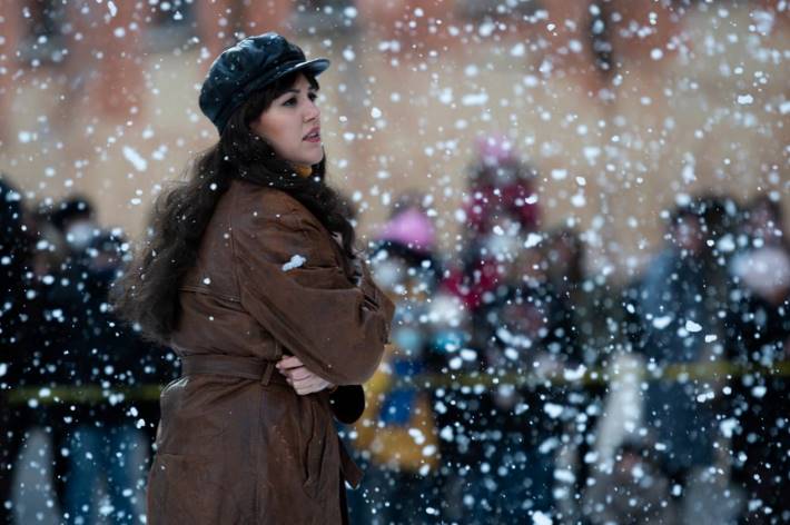 Programmi TV di stasera, venerdì 8 aprile 2022. Su Rai3 La Bohème di Mario Martone