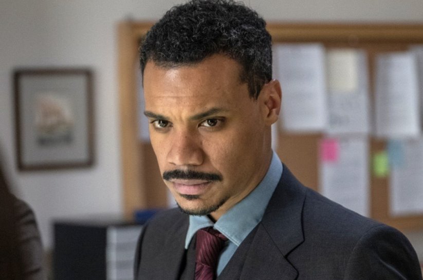 Ascolti TV | Lunedì 18 aprile 2022. Sfida di Pasquetta al ribasso tra Nero a Metà (18.5% – 3.7 mln) e L’Isola dei Famosi (16% – 2.1 mln). Made in Sud riparte dall’8.2%