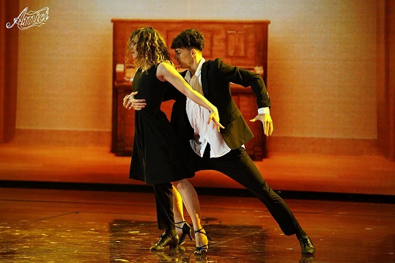 Nunzio e Serena - Amici 21