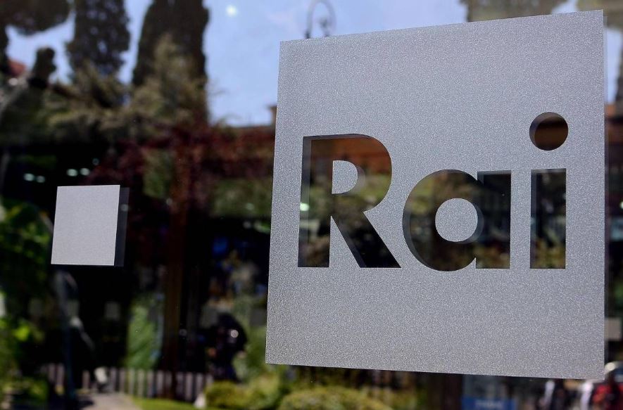 Canone Rai fuori dalla bolletta dal 2023. Primo sì, con tanti dubbi