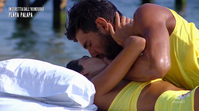 Roger ed Estefania - Isola dei Famosi 2022