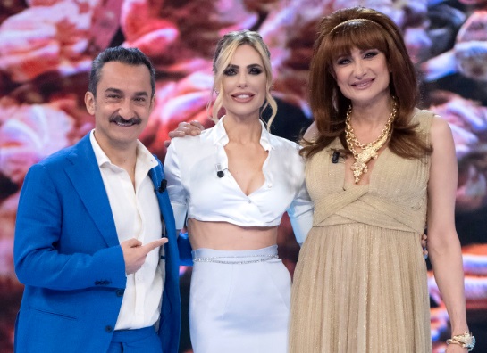 L’Isola cambia ancora: via le squadre, si torna al tutti contro tutti