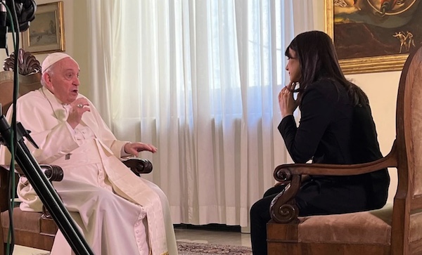 Lorena Bianchetti intervista Papa Francesco – I temi
