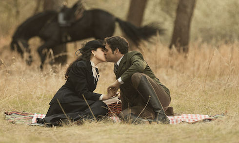 Una Vita, anticipazioni (17-23 aprile 2022): Aurelio chiede ad Anabel di sposarlo