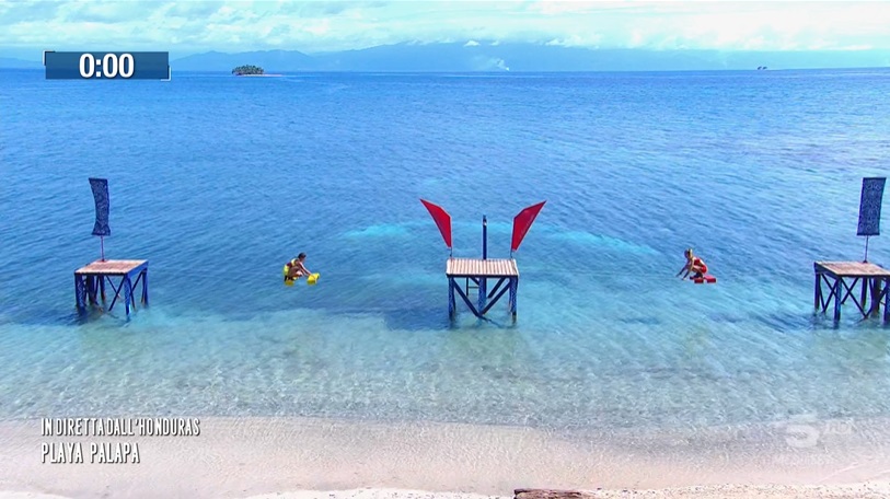 Maria Laura vs Estefania - Isola dei Famosi 2022