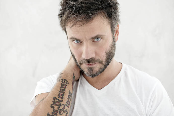 Nek conduce «Dalla Strada al Palco», nuovo talent di Rai2