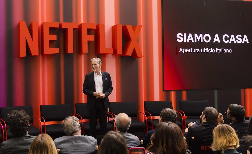 Reed Hastings: «Netflix è a quasi 5 milioni di abbonati in Italia. Bisogna lavorare sul contenimento dei prezzi». Ecco i nuovi progetti