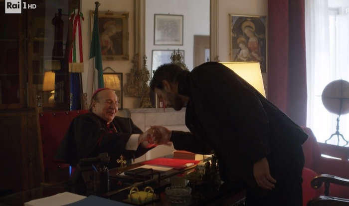 Ascolti TV | Giovedì 5 Maggio 2022. 6,2 mln per Don Matteo (31.5%) che polverizza il film di Canale 5 (1,5 mln – 7.9%). Su Tv8 Roma-Leicester all’8.5%