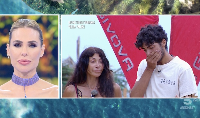 Ascolti TV | Lunedì 23 Maggio 2022. Solo per Passione (3,28 mln – 18.3%) batte L’Isola (2,38 mln – 18.9%). Su La7 Falcone 4.1%