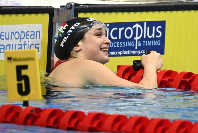 Rai 2 taglia l’oro di Benedetta Pilato ai Mondiali di nuoto per dare la linea all’Almanacco di Drusilla. Ma perché?! – Video
