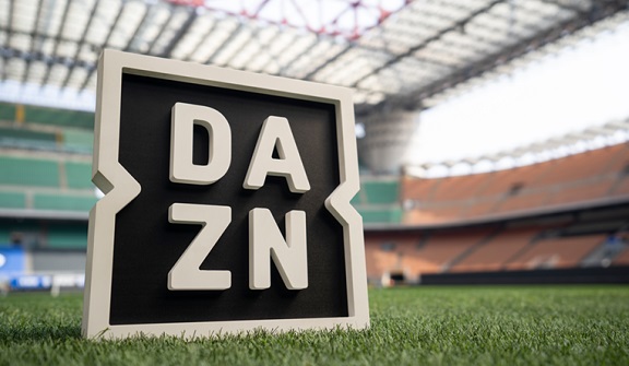 DAZN, sì alla doppia utenza a distanza ma con un costo maggiore. Ecco i prezzi per vedere la Serie A 2022/23